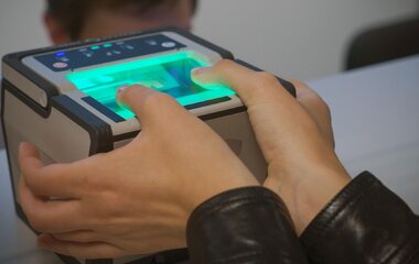 Россияне с 1 июля смогут продавать жилье по биометрии