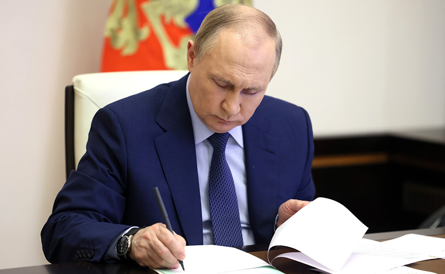 Путин подписал закон об упрощении налогового учета иностранных организаций